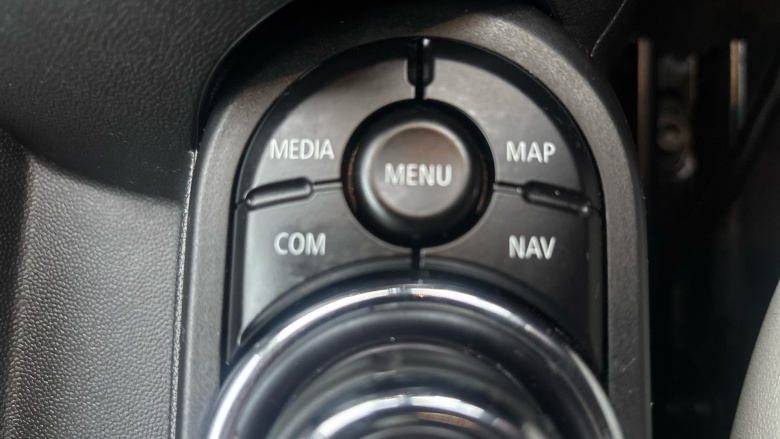 MINI Hatchback 1.5 Cooper Exclusive 5dr Auto Petrol Hatchback